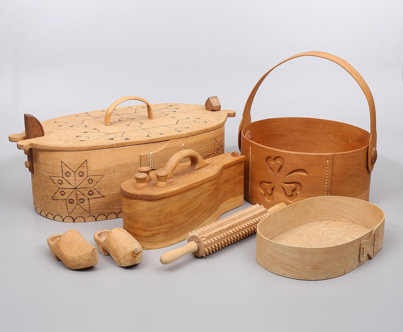 HEMSLÖJD, 6 Stück, darunter ein SWEPH, spätes 20. Jahrhundert.