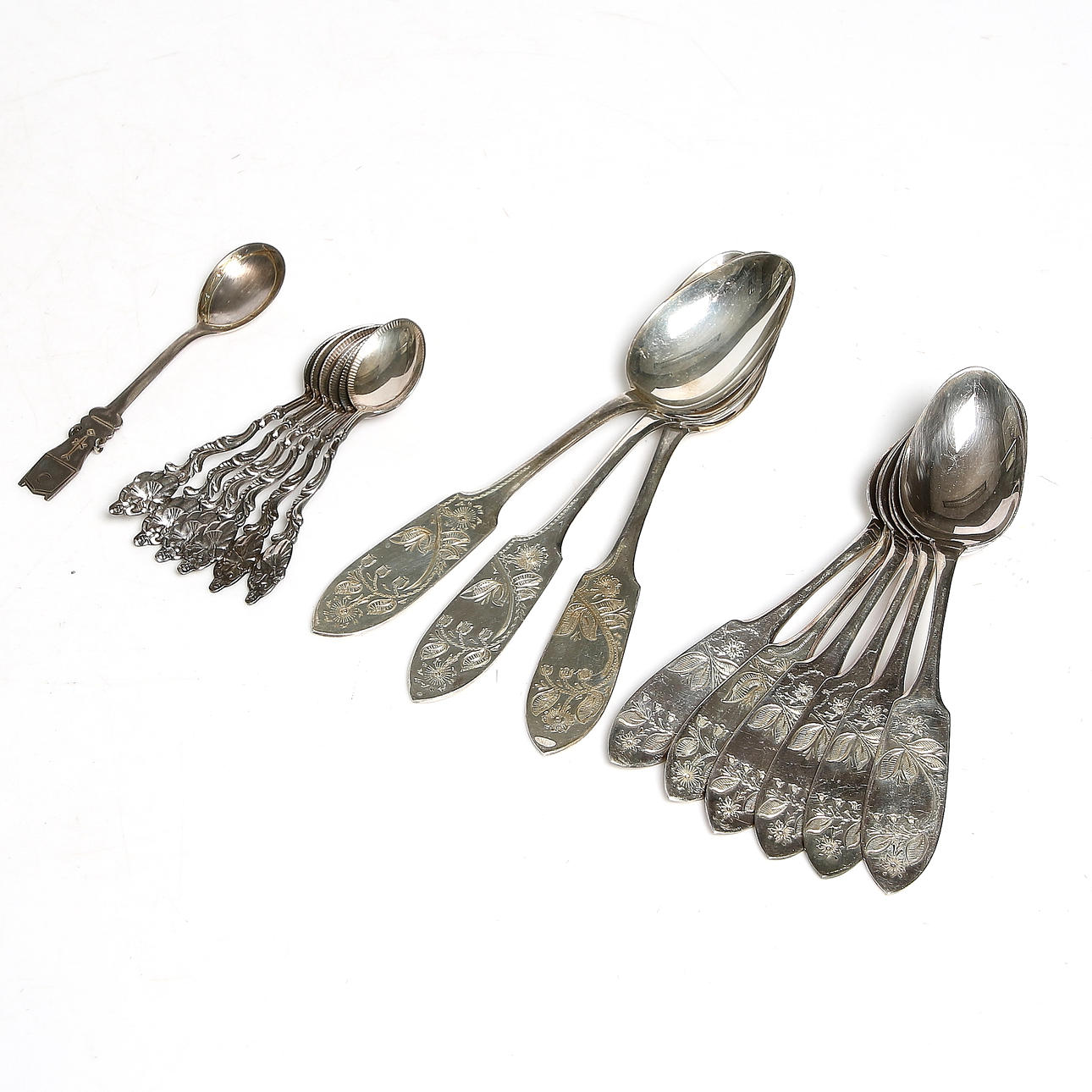 SKEDAR, 16 delar, silver. Vikt 357 gram.