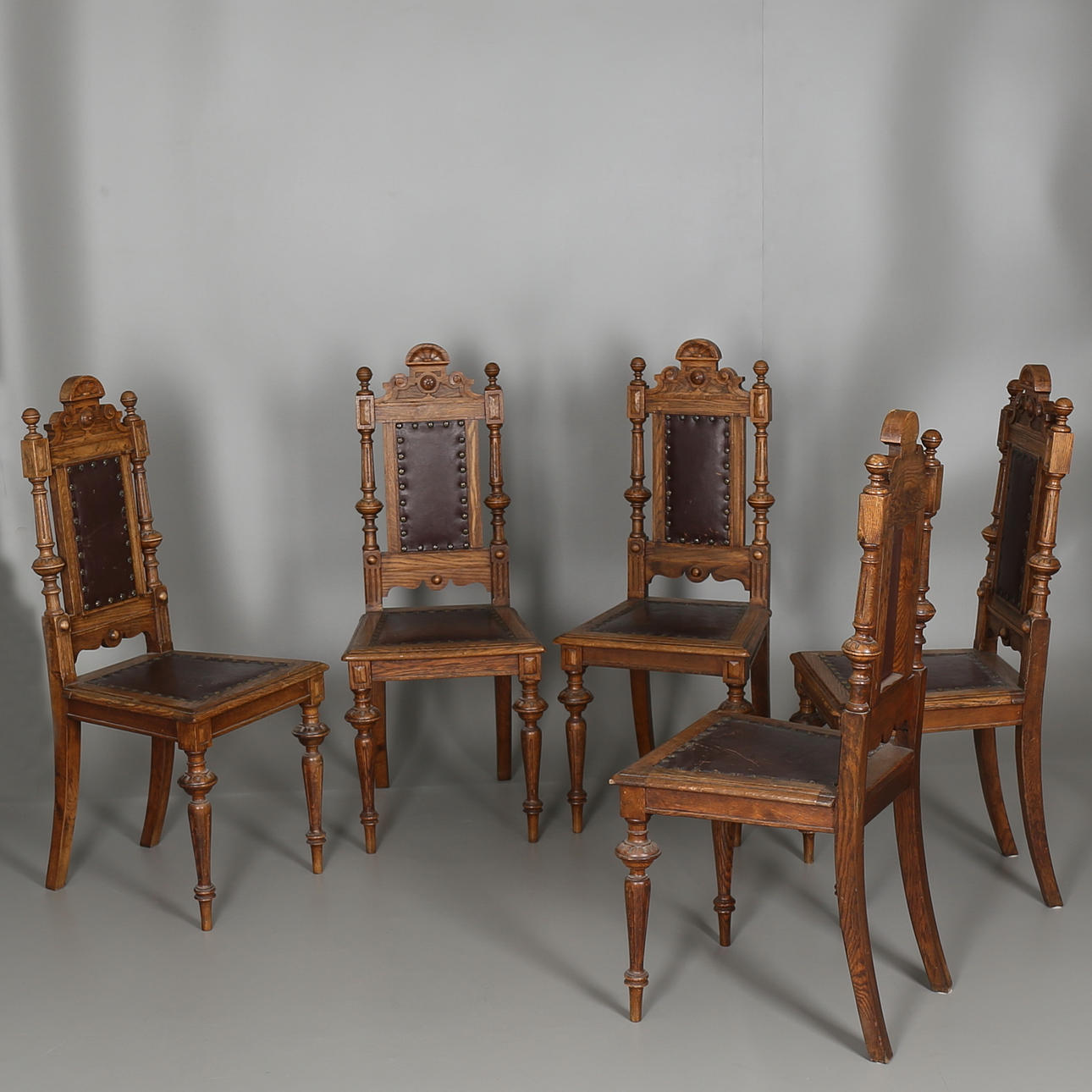 STOLAR i trä, 5 st, nyrenässens-stil, sekelskiftet 1900.