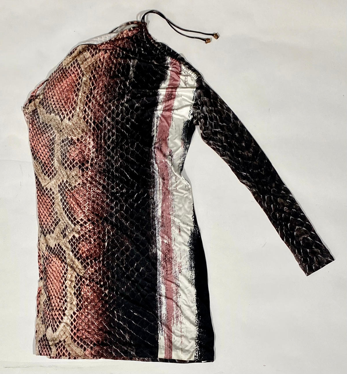 ROBERTO CAVALLI. ASYMMETRISK ”ORM” KLÄNNING.