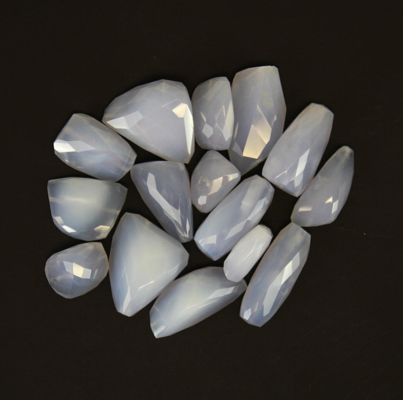 LÖSA FACETTERADE JASPIS PÄRLOR.