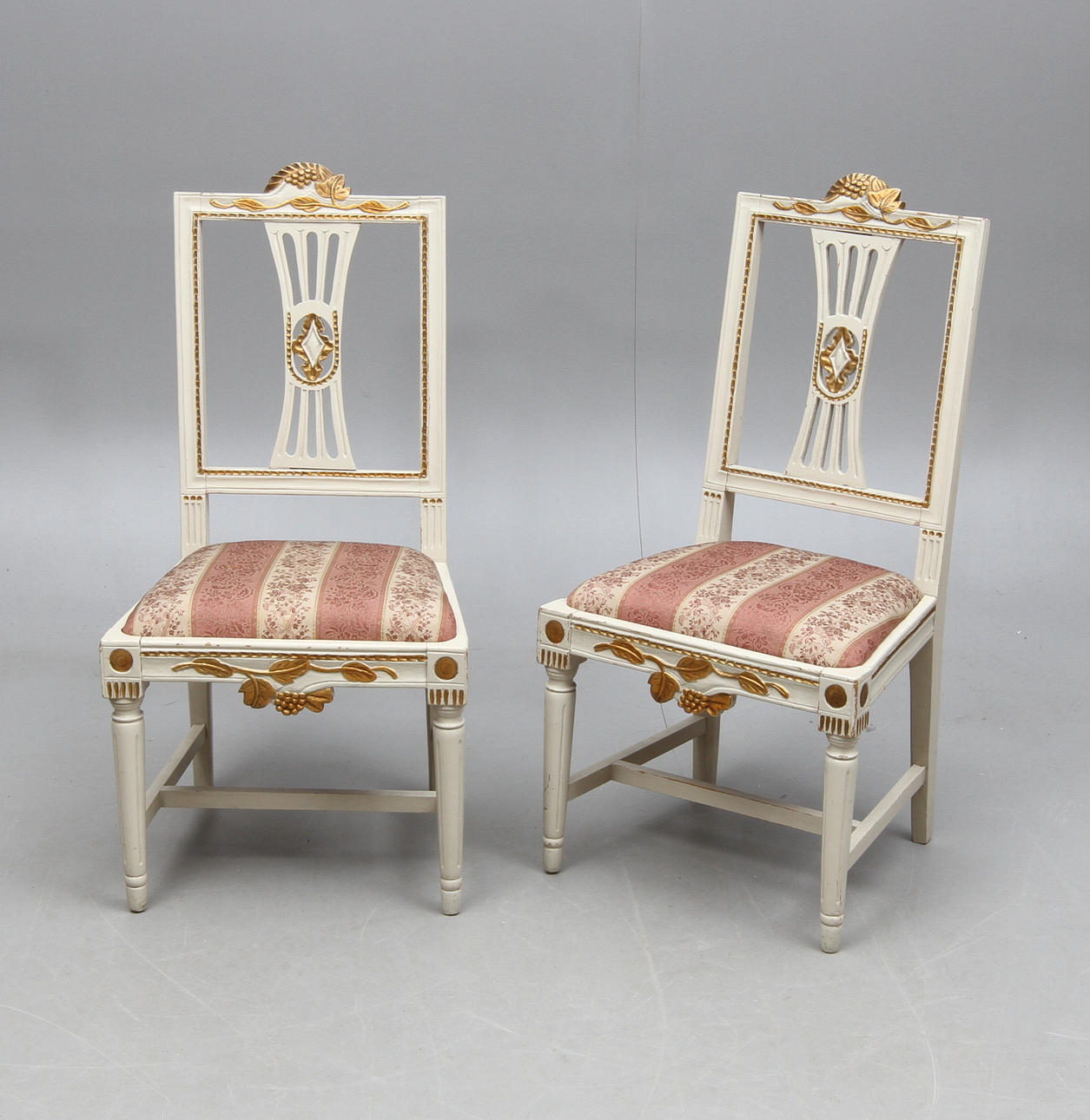 STOLAR 1 par, gustaviansk stil, 1900-tal.