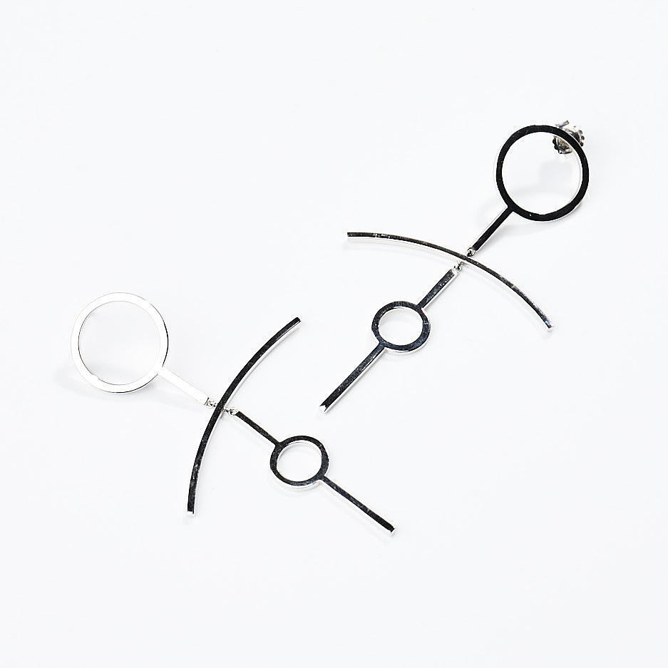 EFVA ATTLING. ÖRHÄNGEN, "Feminine", Silver.