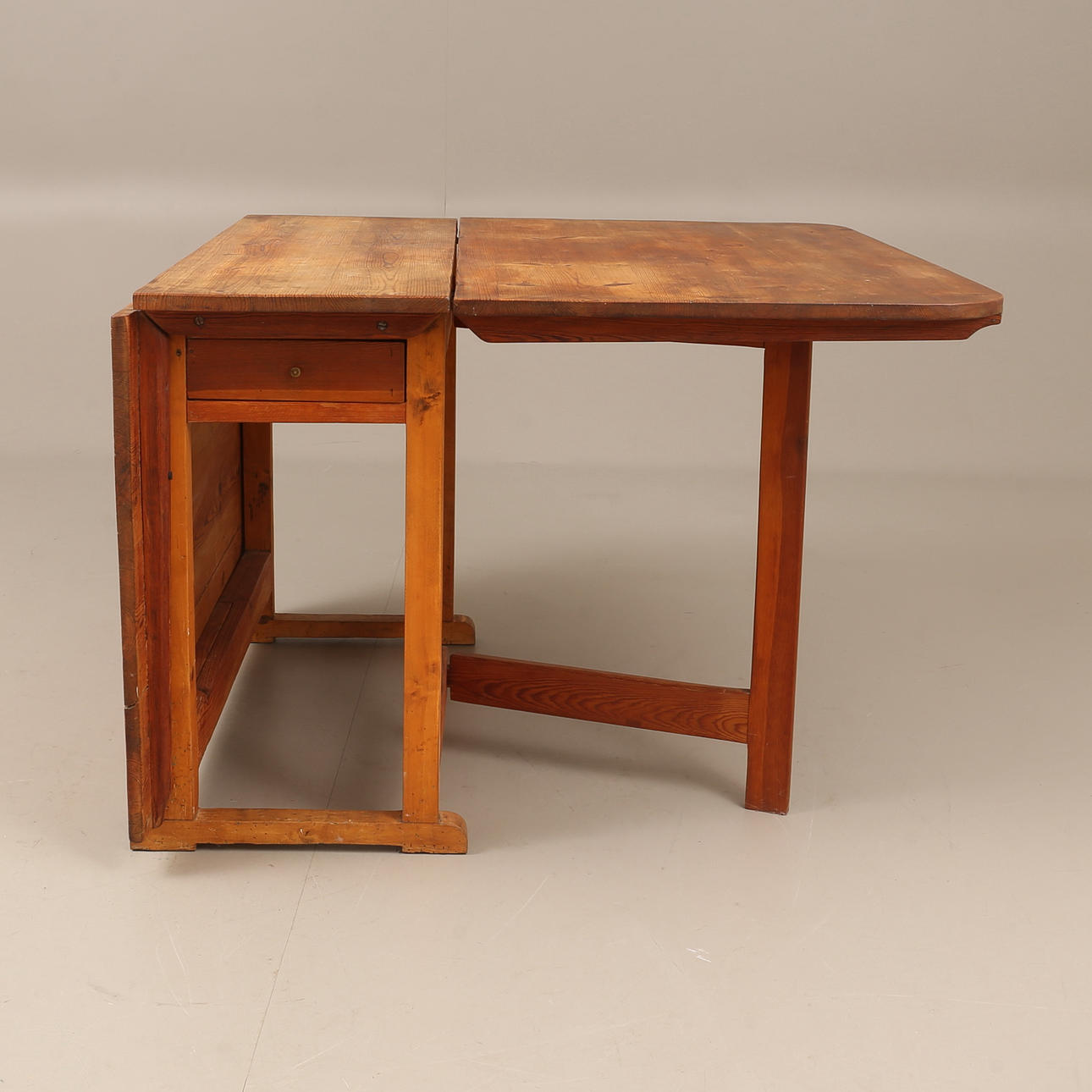 SLAGBORD, allmoge, 1800-tal. Allmoge - Möbler - Auctionet