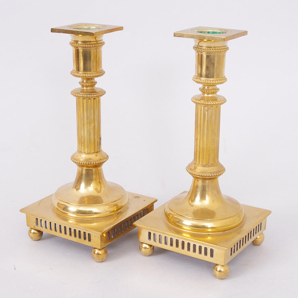 LJUSSTAKAR, 1 par, mässing, Gusums bruk 22.