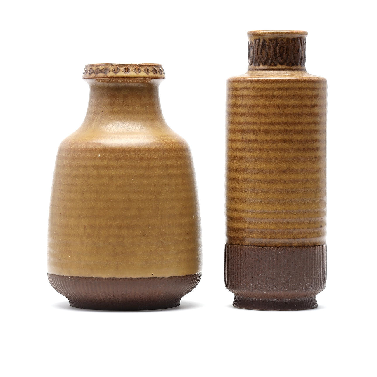 GUNNAR NYLUND. VASES, 2 pcs, stoneware.