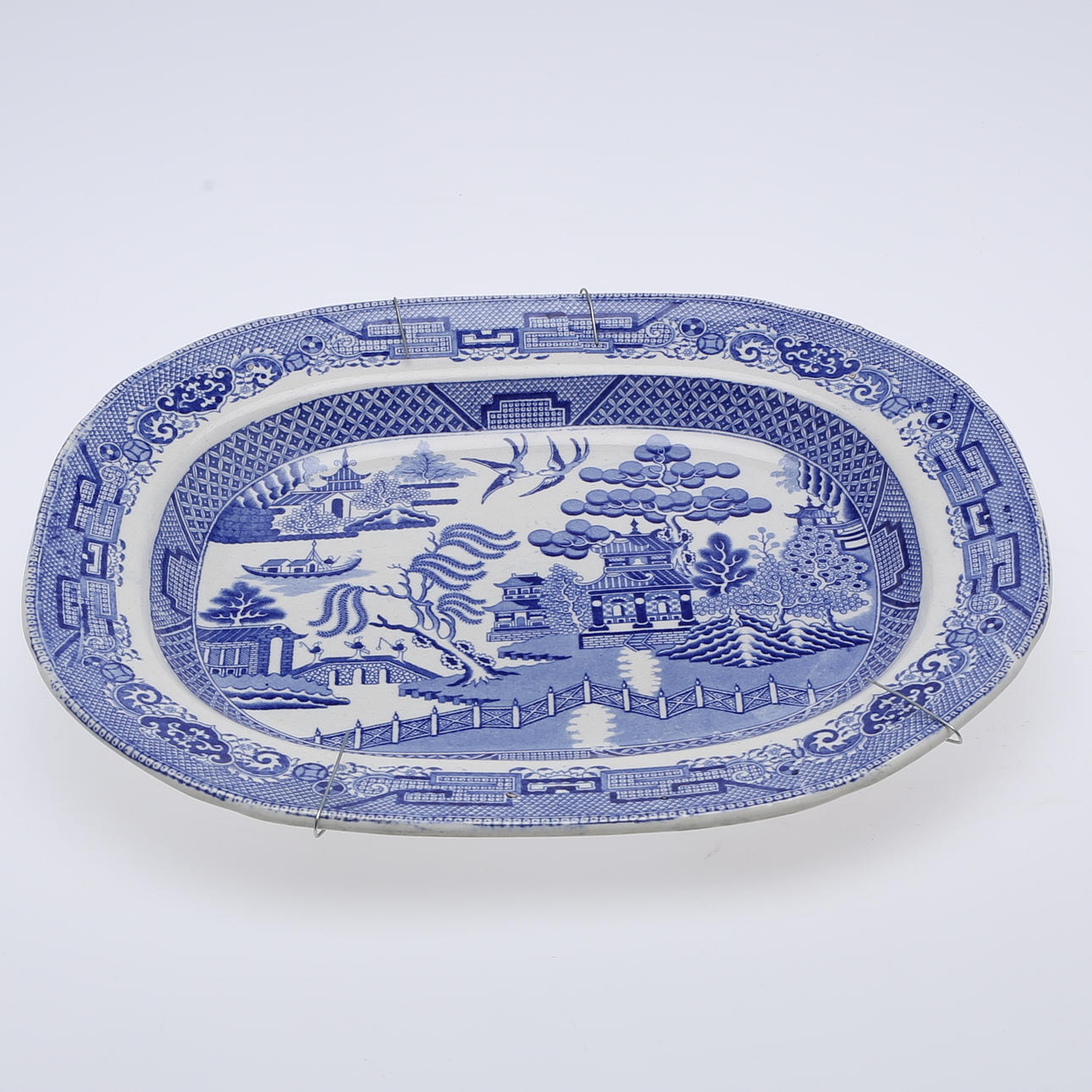 UPPLÄGGNINGSFAT, flintgods, 1800-tal.