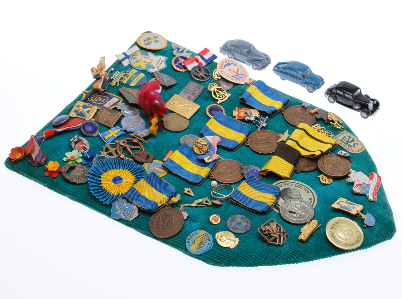 PARTI NÅLMÄRKEN mm.