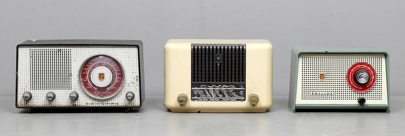 RADIOAPPARATER, 3 st, Philips, 1900-talets mitt.