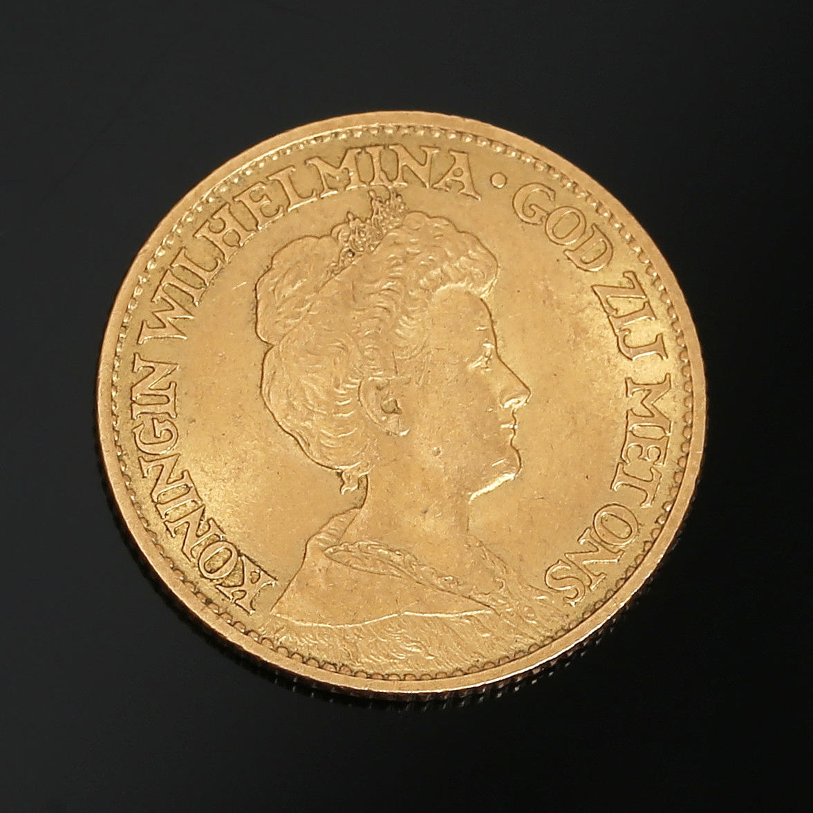 GOLD COIN, 10 Gulden, Koningin Wilhelmina, God Zij Met Ons, Koningrijk der  Nederlanden, 1913. Coins, Medals & Stamps - Coins & Banknotes - Auctionet