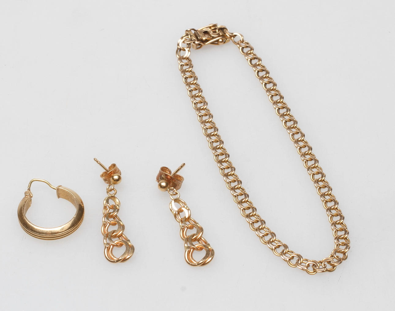 ARMBAND SAMT 3 ST ÖRHÄNGEN, 18k guld, vikt ca 9,4 gr.