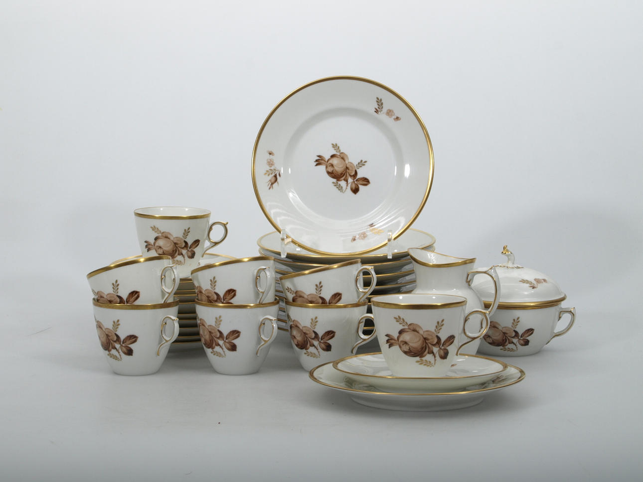 KAFFESERVIS, porslin, 32 delar, "Brun rose", Kunglig Dansk, Danmark.