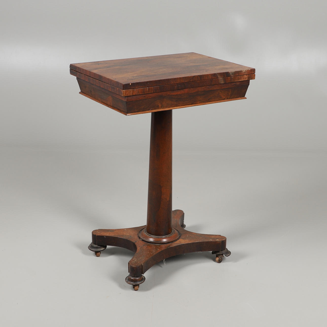 KORTBORD, ROSENTRÄ, 1800-TAL.