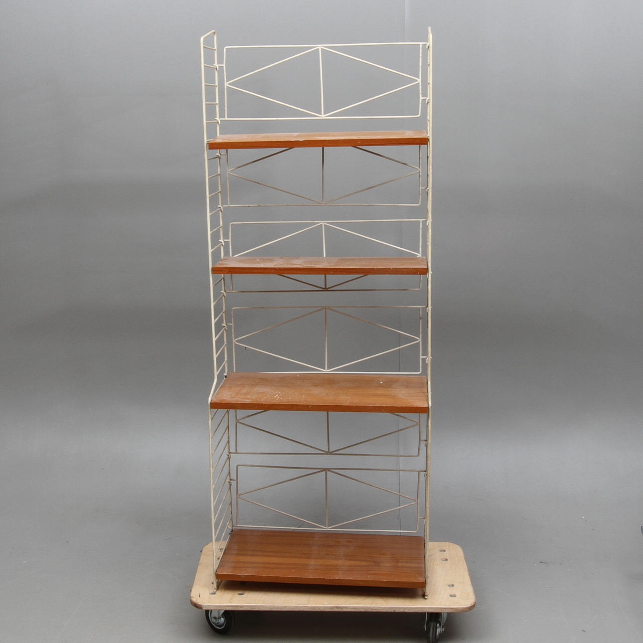 STRINGHYLLA, design Nils Strinning, 1900-talets andra hälft.