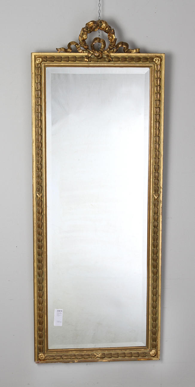 SPEGEL MED KONSOLBORD, förgyllt, gustaviansk stil, ca 1900.