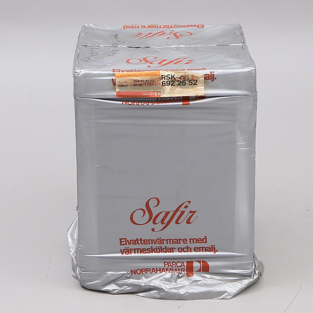 SÄHKÖINEN VEDENLÄMMITYS, pakkaamaton.