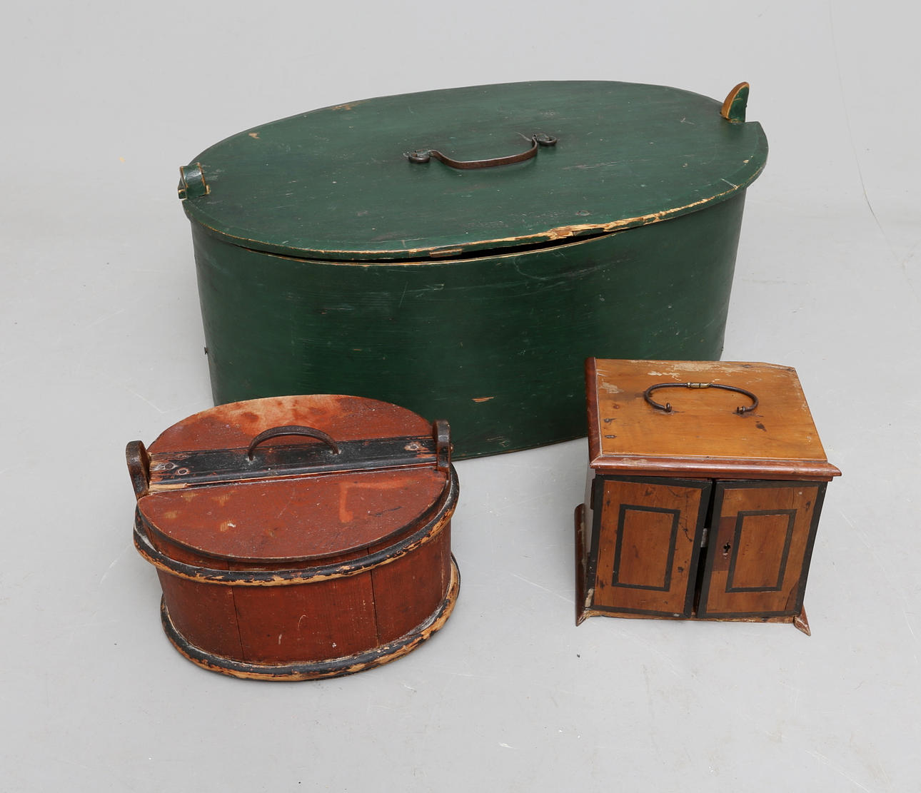 SVEPASKAR, och MINIATYRSKÅP, Allmoge, 18/1900 tal.