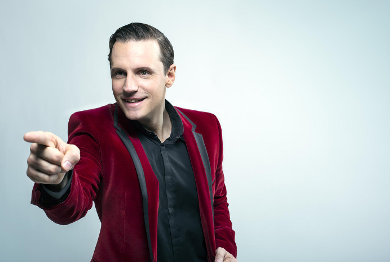 Middag på Ronald McDonald Hus, Göteborg, i ljuset av Stefan Odelbergs magi och skratt. Ett nära möte med familjerna och en riktigt mysig kväll utlovas.