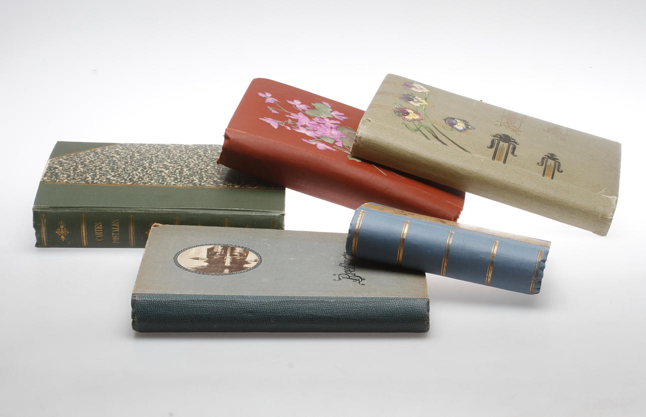 BREFKORTSALBUM med BREFKORT, 1900-talets första hälft.