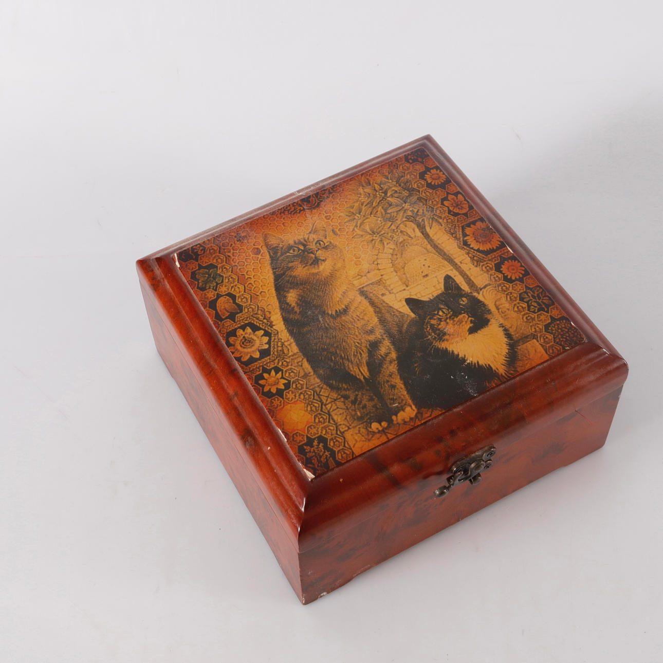 BOX, wood, 20th century.