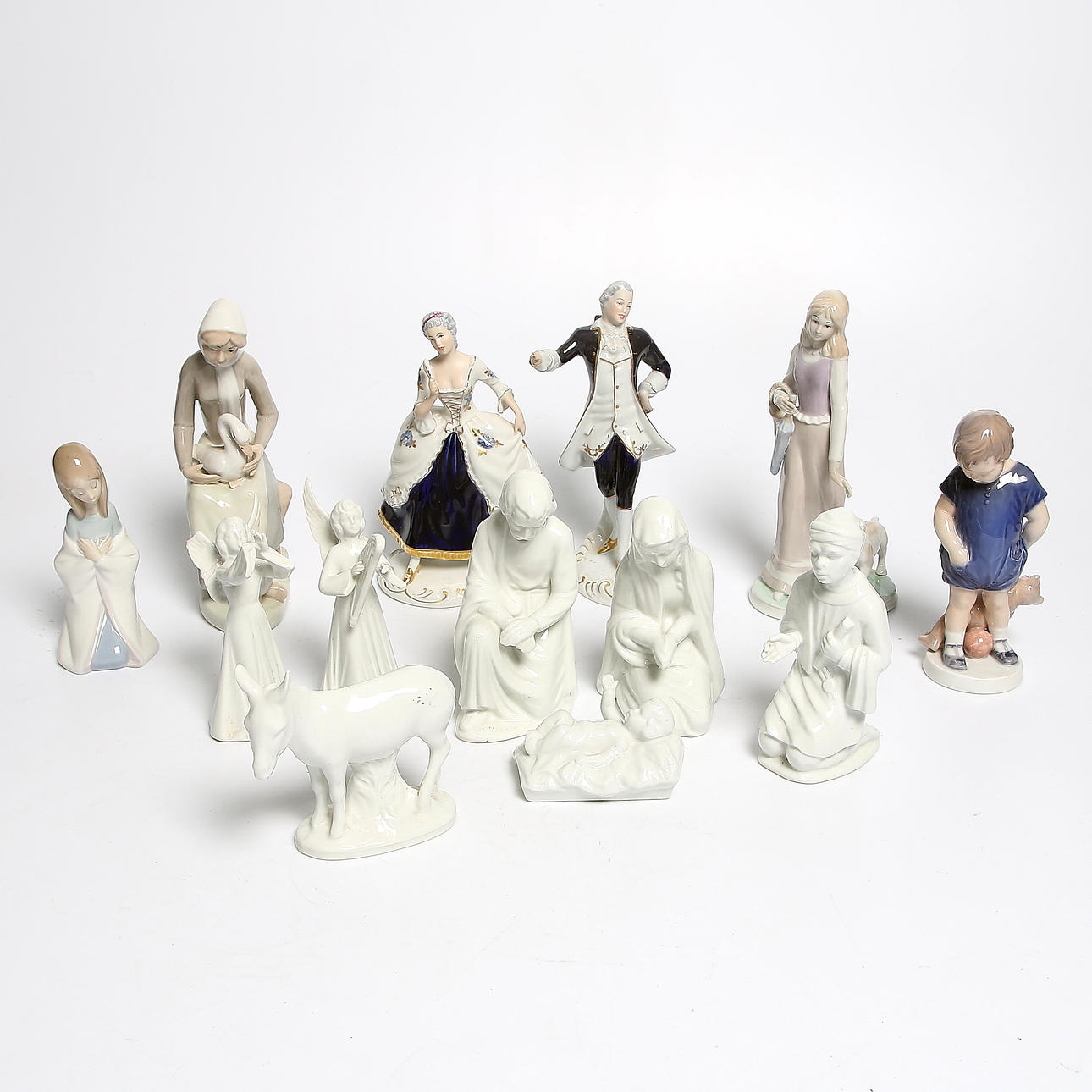 FIGURINER, 13 delar, porslin, bl.a. Royal Dux, Dresden, Royal Copenhagen.