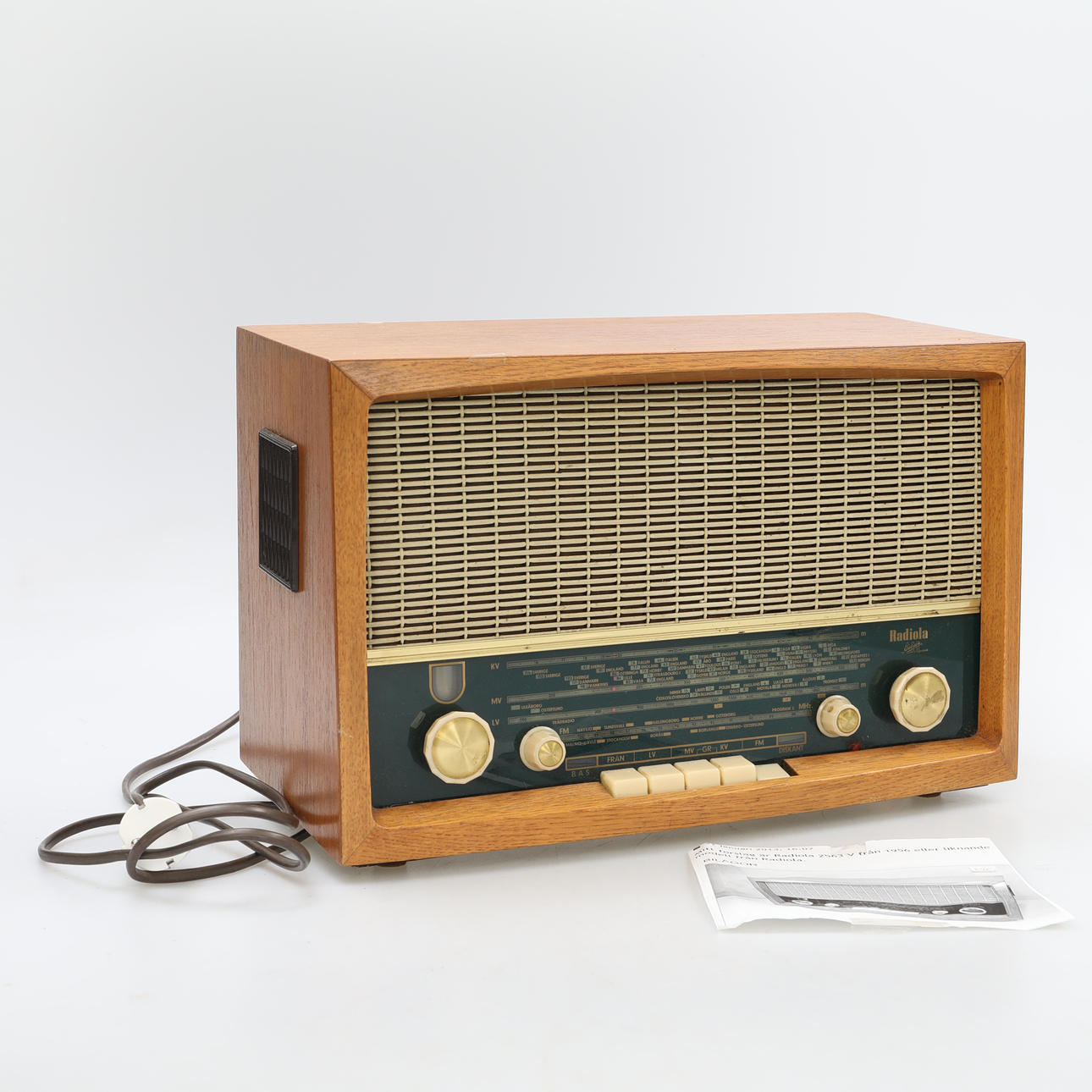 ALTES FUNKGERÄT, Radiola LM Ericsson.