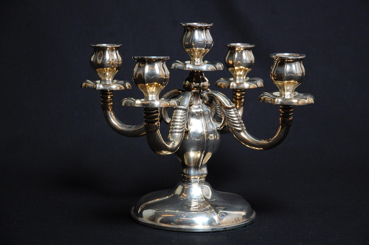KANDELABER, för 5 ljus, nysilver, 1900-talets första hälft.