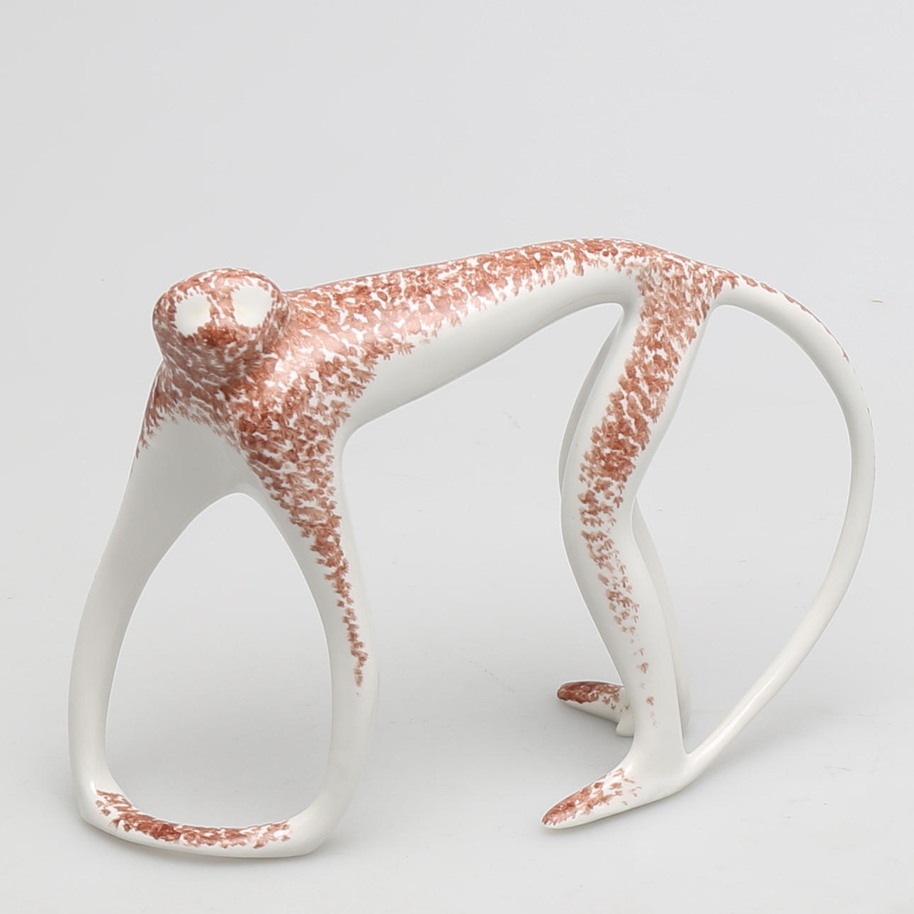 FIGURIN i porslin, apa, Cmielow, Hanna Orthwein, Polen, 1958.