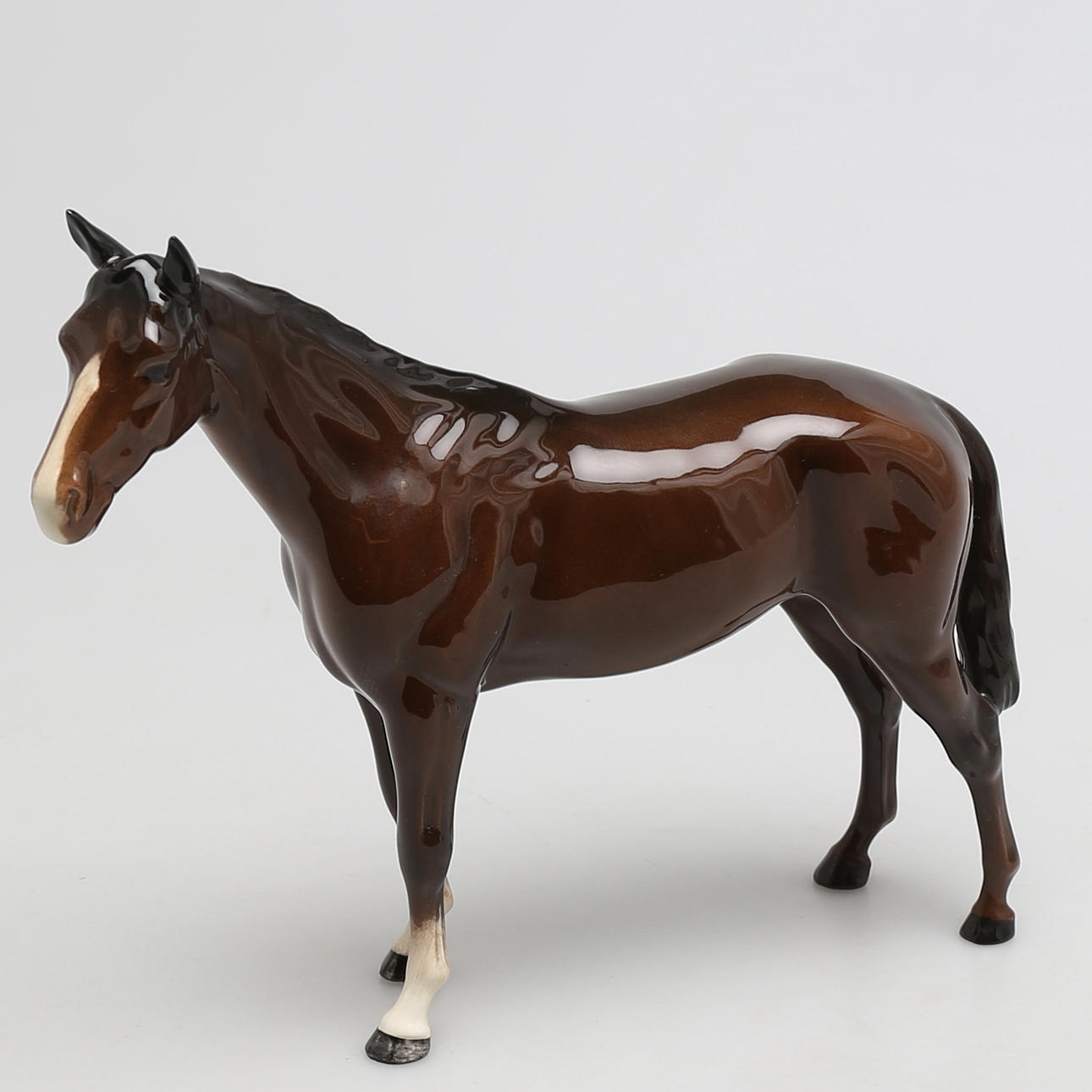 FIGURIN i porslin, häst, Beswick, England.