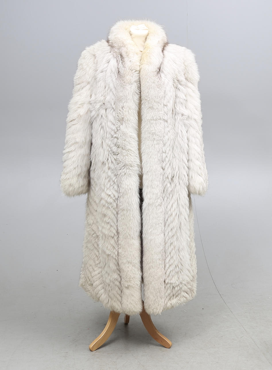 PÄLS, silverräv, 1900-tal, Stl 42.