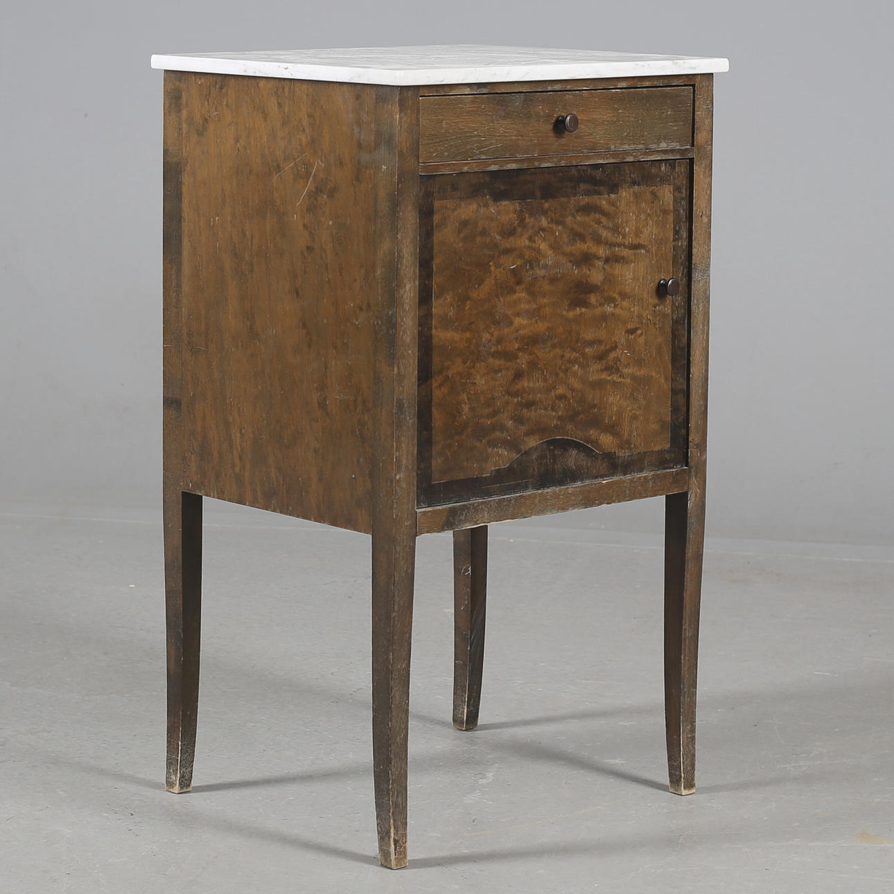 SÄNGBORD, trä/stenskiva, 1900-tal.