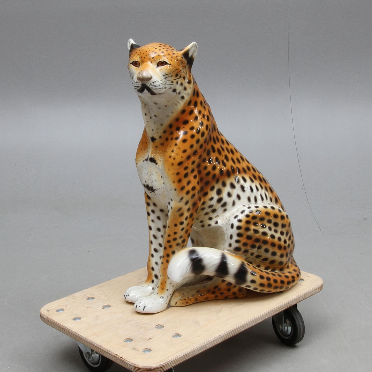 GOLVFIGURIN, porslin, 1900-talets senare del.