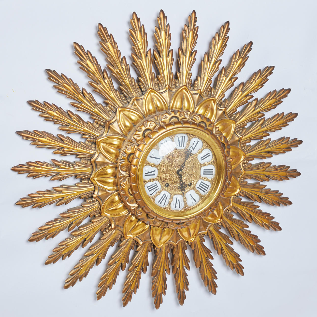 väggklocka/klocka, trä, glas, metall.