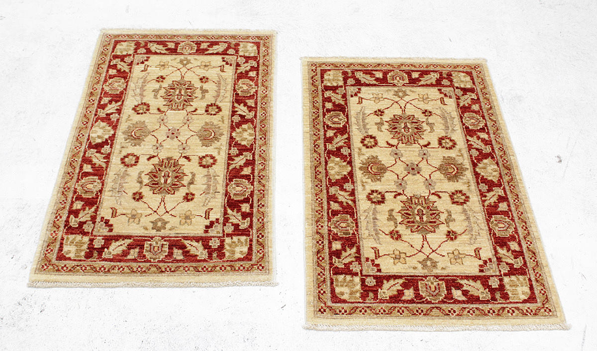 MATTOR, ett par, sängmattor, Ziegler, 97 x 58 cm samt 93 x 59 cm.