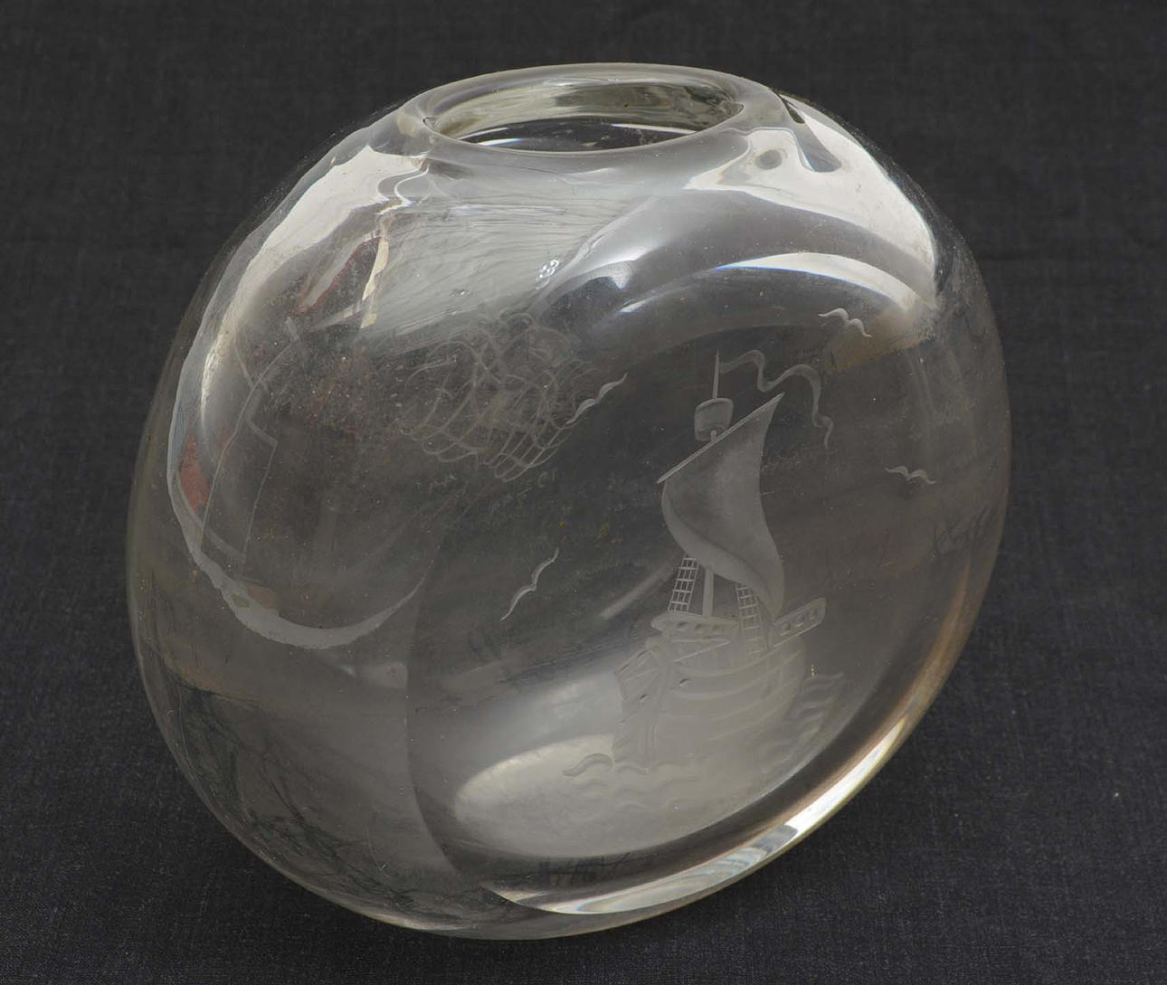 Vase, Vicke Lindstrand, Orrefors, signeret.