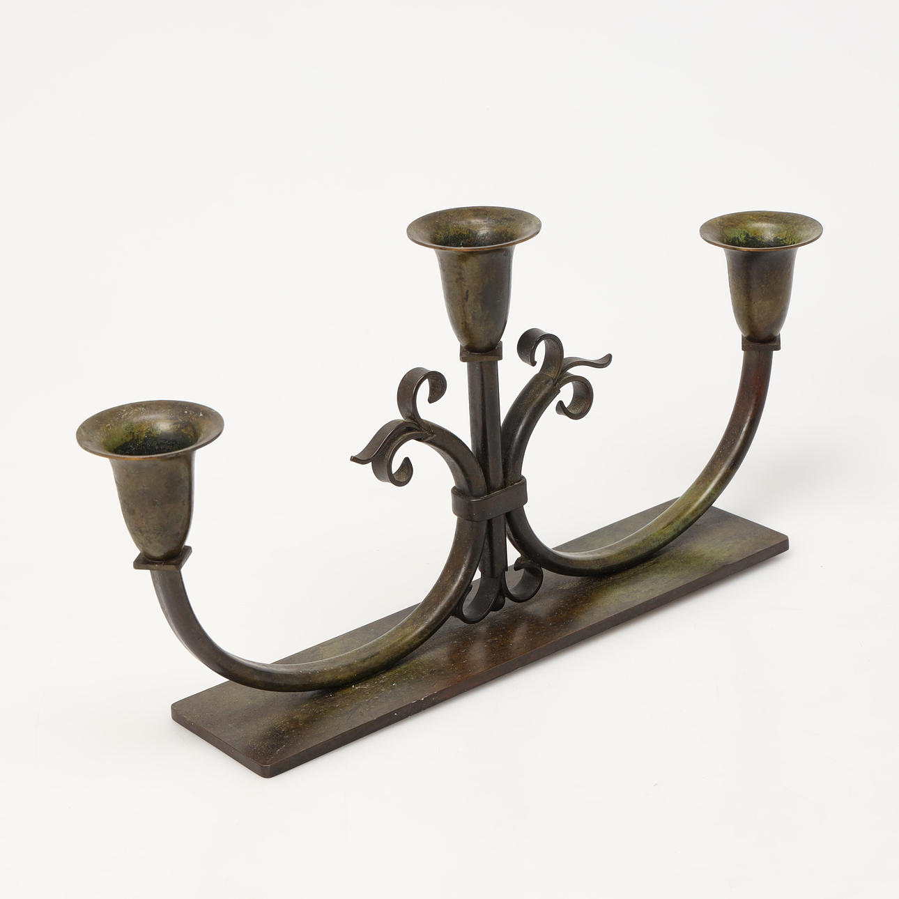 CANDELAB, HF. Tulenkestävä pronssi.
