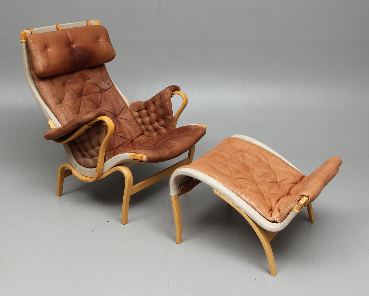 FÅTÖLJ med FOTPALL, "Pernilla", Bruno Mathsson, DUX.