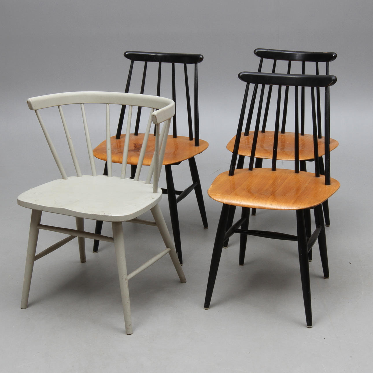 STOLAR 3 st "Fanett", Ilmari Tapiovaara, Edsbyverken samt KARMSTOL, 1900-tal.