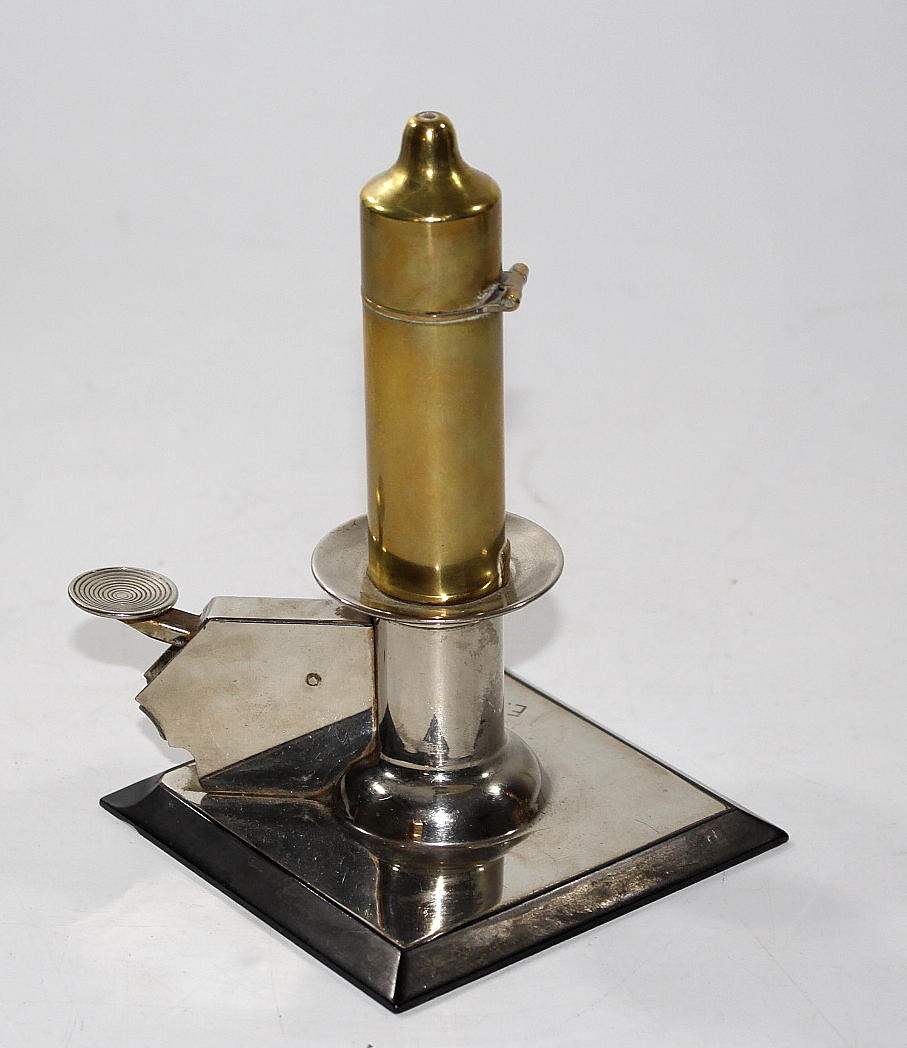 CIGARRTÄNDARE, metall, mässing.