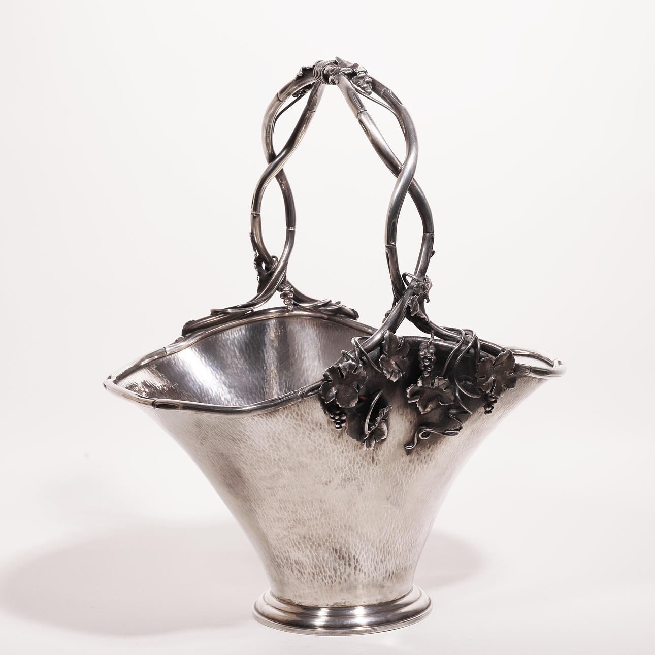 STOR KORG I SILVER. BAGUÉS.