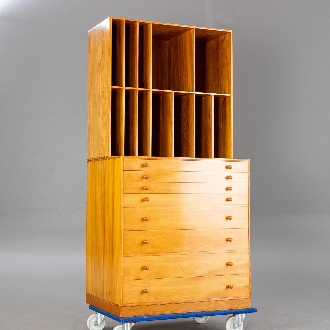 MOGENS KOCH. Rud Rasmussens. 1 drawer cabinet + 1 phono shelf attachment + 1 base, 3-part. Danish mid-century design.