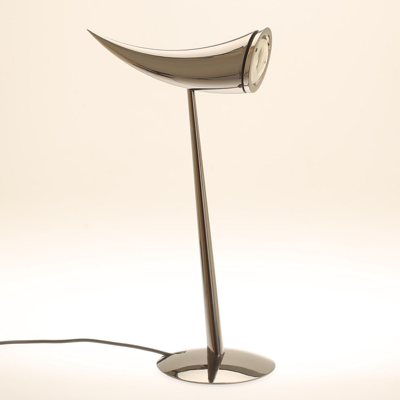PHILIPPE STARCK. Table lamp, "ARA", Flos, Italy.