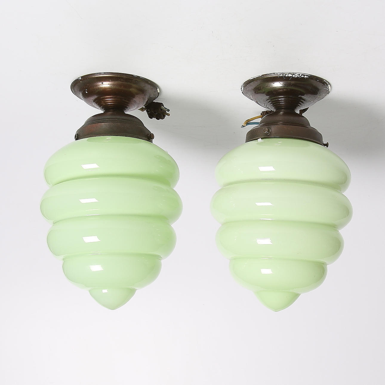 TAKLAMPOR, ett par glas. Art Deco. 1900-talets första hälft.