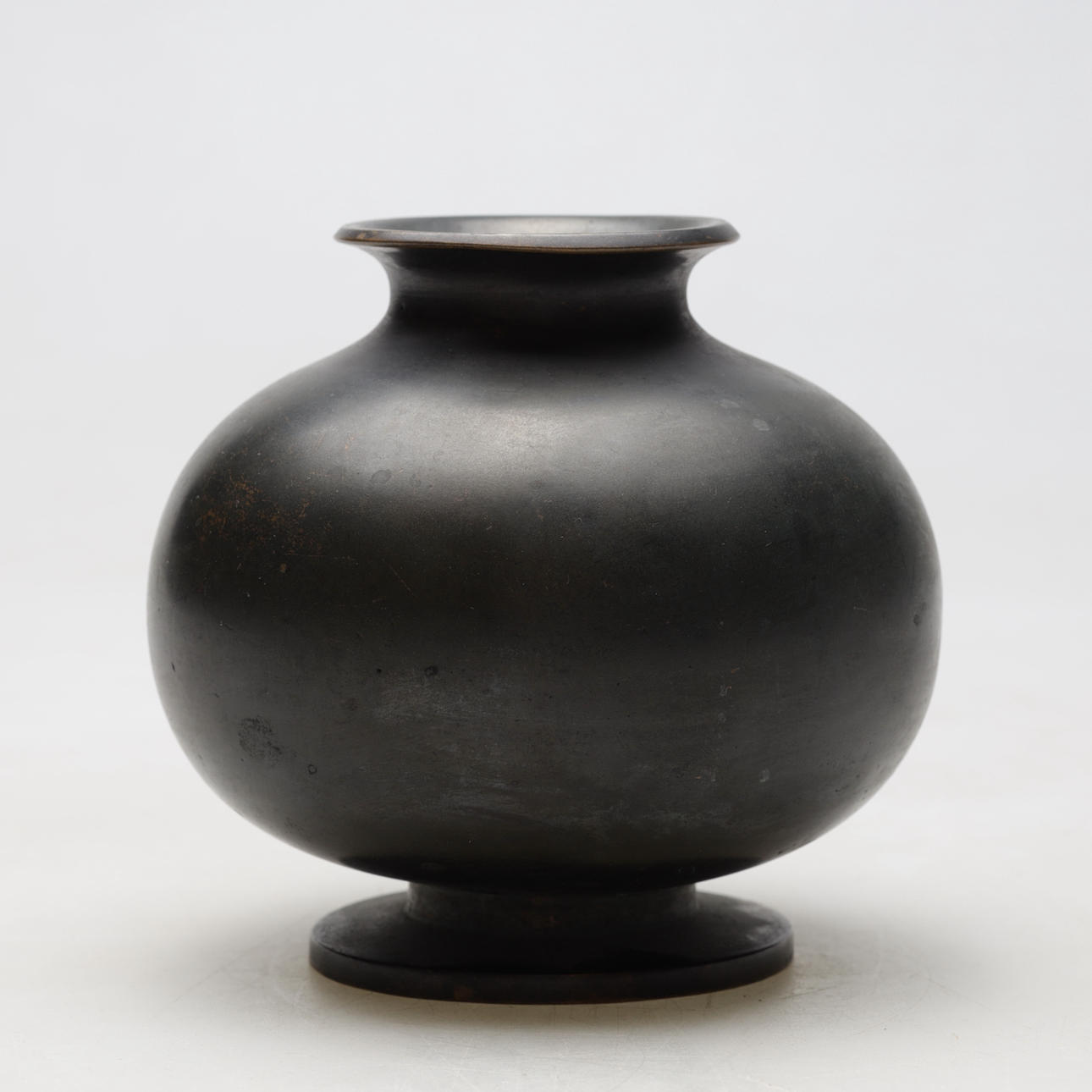 KLOTVAS, bronze, 20th century.