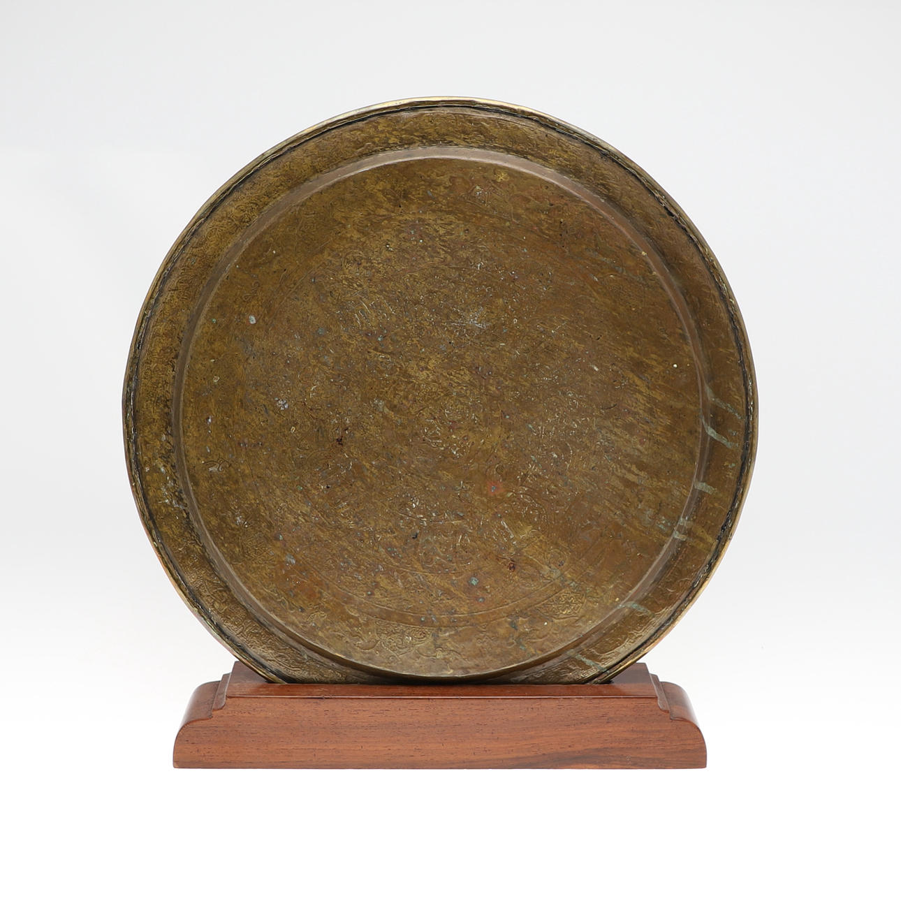 MAMLUK REVIVAL - A LARGE BRASS & SILVER INLAID PLATE. Silver & Metals ...