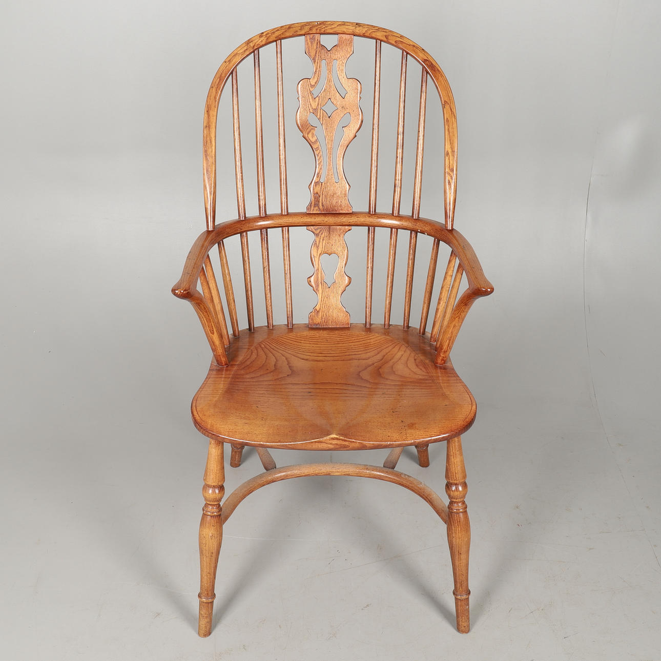 EN ASK & ELM WINDSOR STOL.