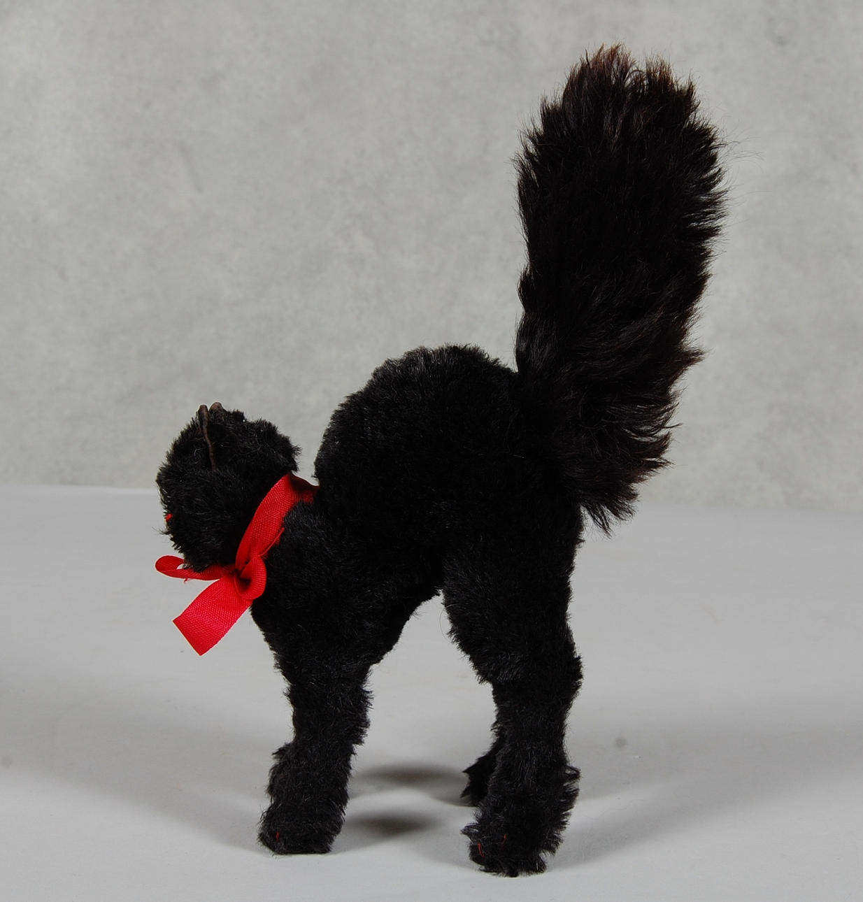 STEIFF, Katt, märkt med knapp,1936-50.