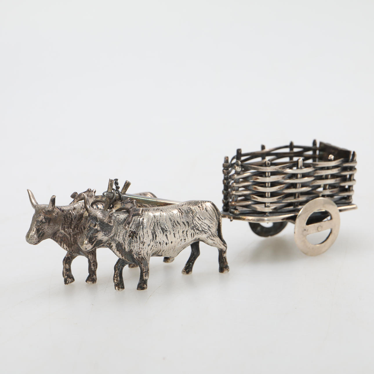 KÄRRA & OXAR, silver, Spanien.