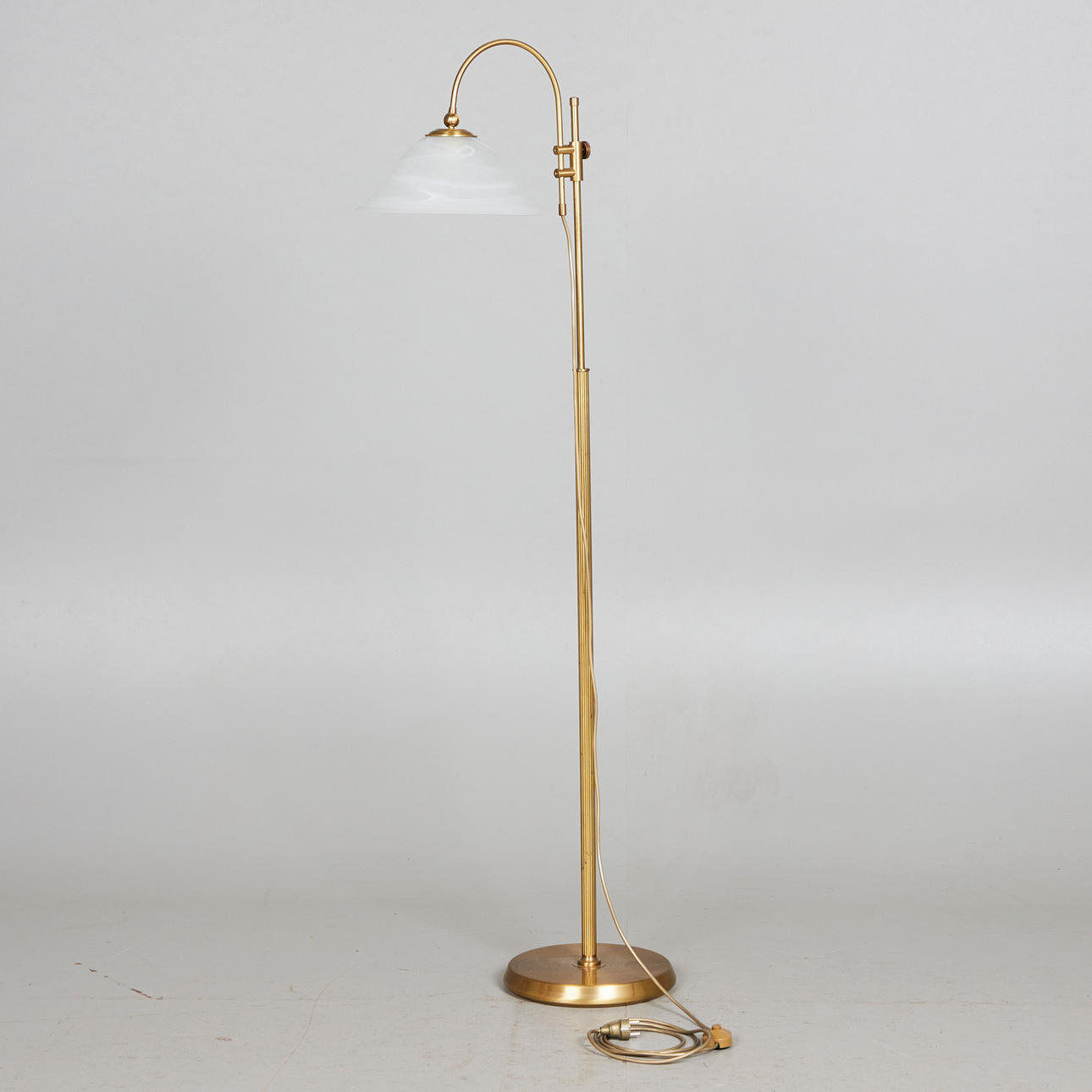 Gulvlampe / lampe, messing, glas.
