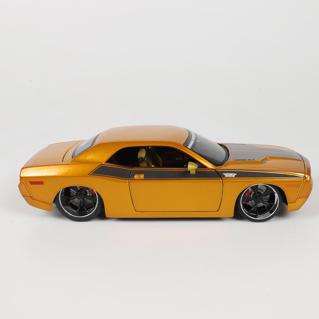 MODEL CAR, 